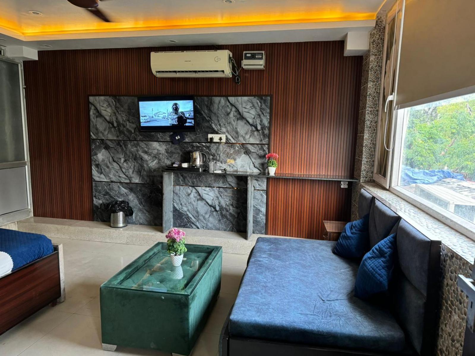 Hotel Dev Ganga Rishīkesh Exterior foto